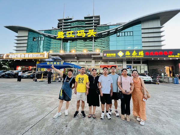 東莞凱力克優(yōu)秀團(tuán)隊(duì).jpg